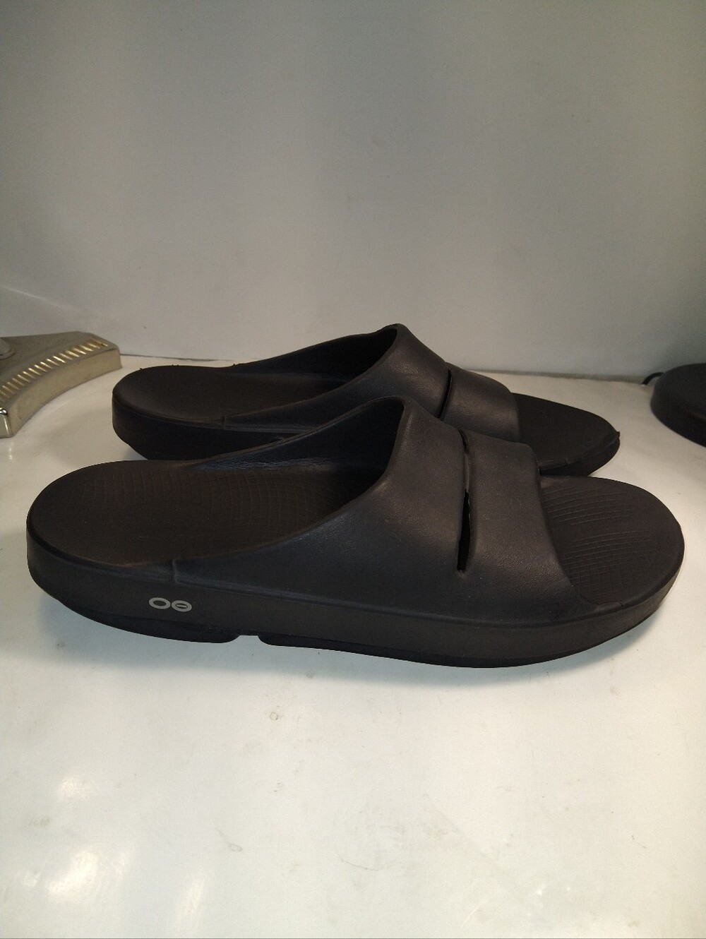 Oofos Ooahh Black Recovery Slide Comfort Sandals Men's sz 12.